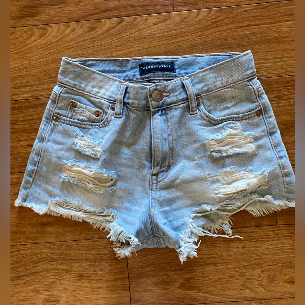 Aeropostale Distressed Light Blue Denim Shorts, size XXS/000